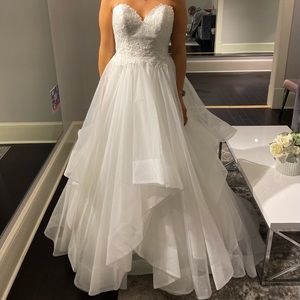 Stella York Wedding dress